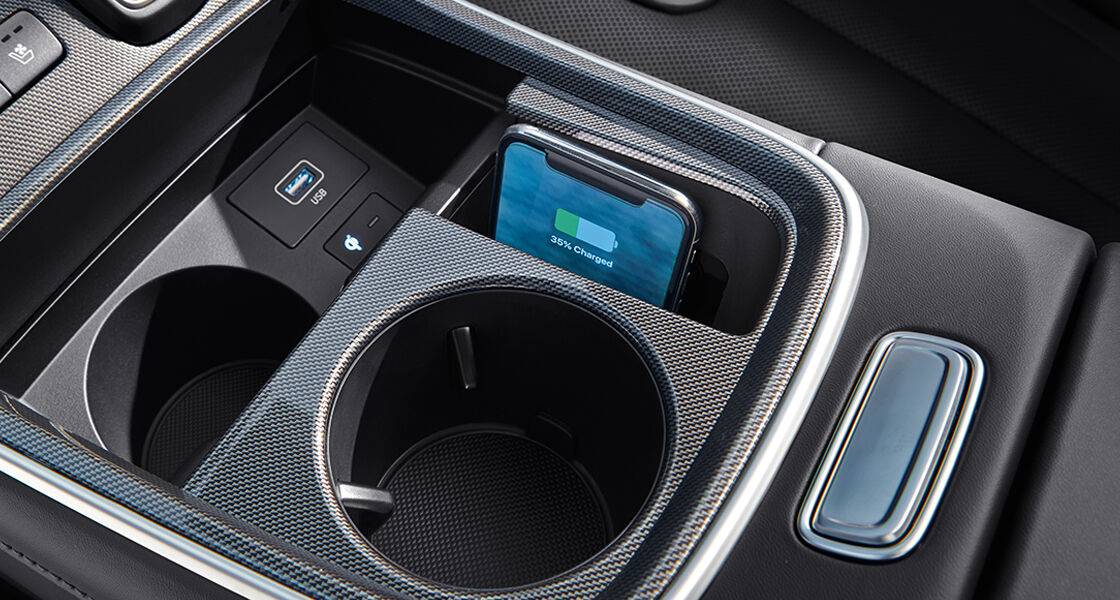 santa-fe-wireless-smartphone-charging-system